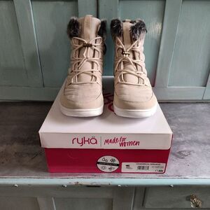 Ryka Senna Snowbound Boots Womens 11W Water Repellent Toggle Laces Faux Fur